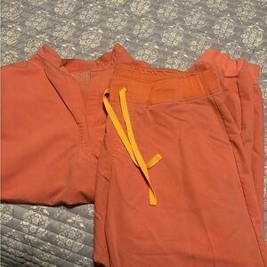 Figs Women's Scrub Set in Rust Orange